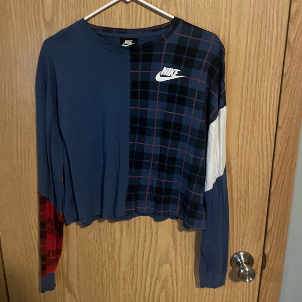 Nike long sleeve crop top